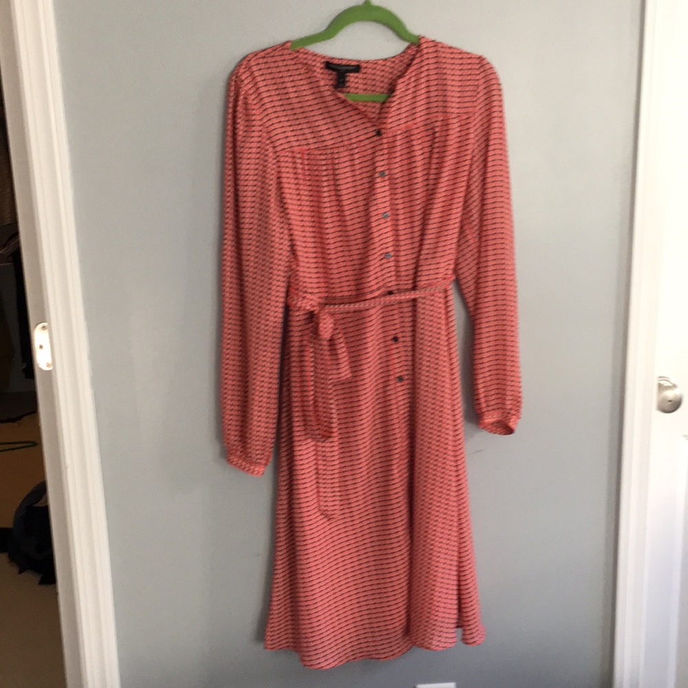 NWT Banana Republic midi shirt dress. Dress is lined.